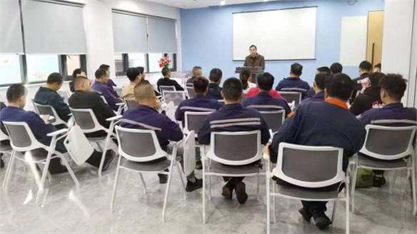 2024年“華鋁夜?！闭介_課了！